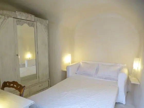 Traditional Süit (Cave Studio)