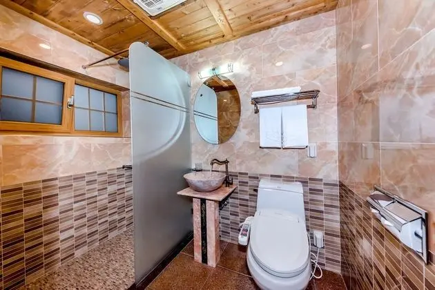 Camelville Pool Villa Suite