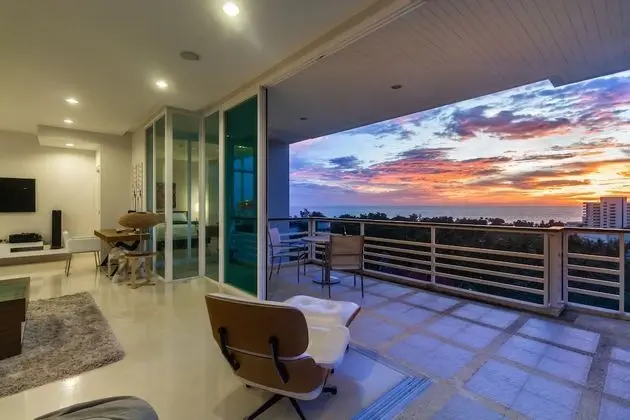 2 Bedrooms Deluxe Apartment with Ocean View