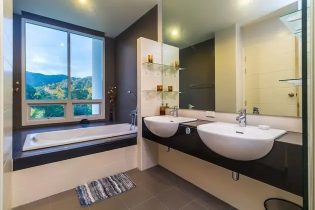 2 Bedrooms Deluxe Apartment with Ocean View