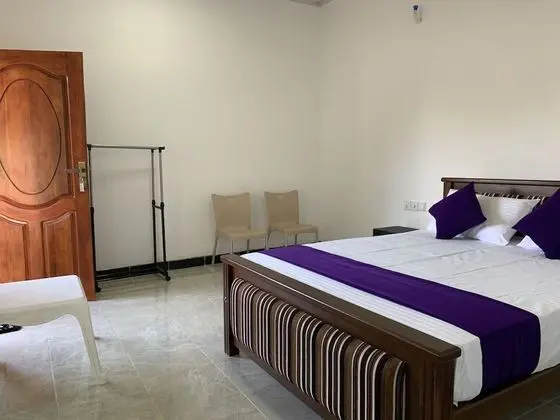 Deluxe Tek Büyük Yataklı Oda, Bahçe Manzaralı, Plaj Kenarı