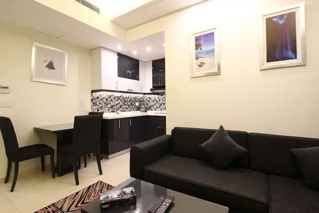 Junior Oda, Şehir Manzaralı
