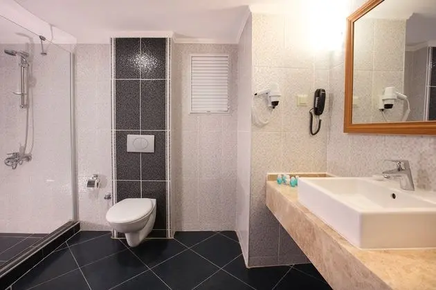 https://imagessl.etstur.com/files/images/hotelImages/TR/55721/l/Palm-Wings-Ephesus-Hotel-Oda-279191.jpg
