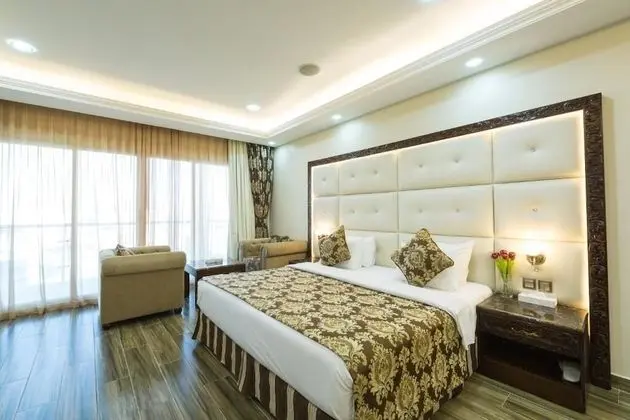 Villa, 3 Yatak Odası, Havuz Manzaralı