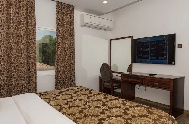 Villa, 3 Yatak Odası, Havuz Manzaralı