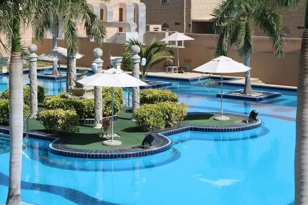 Villa, 3 Yatak Odası, Havuz Manzaralı