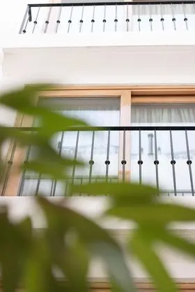 Courtyard Room