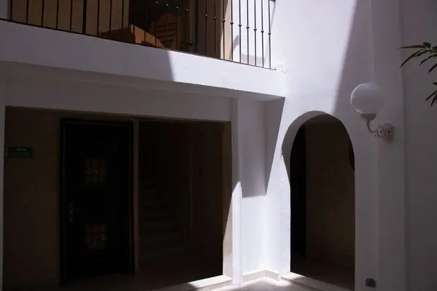 Courtyard Room