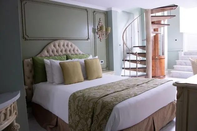 Duplex Suite