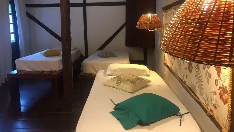 Üç Kişilik Oda