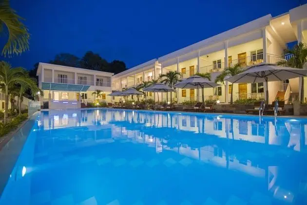 Deluxe Üç Kişilik Oda, Bahçe Manzaralı