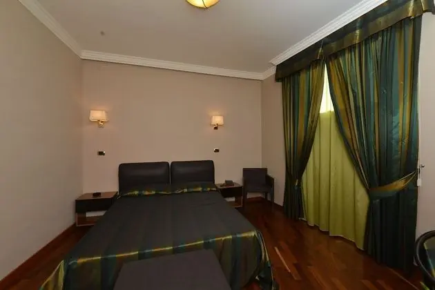Standard Tek Büyük veya İki Ayrı Yataklı Oda, 1 Çift Kişilik Yatak