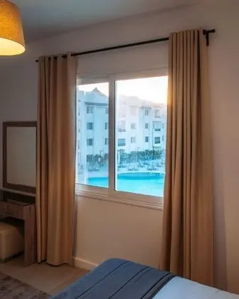 Deluxe Süit, Havuz Manzaralı