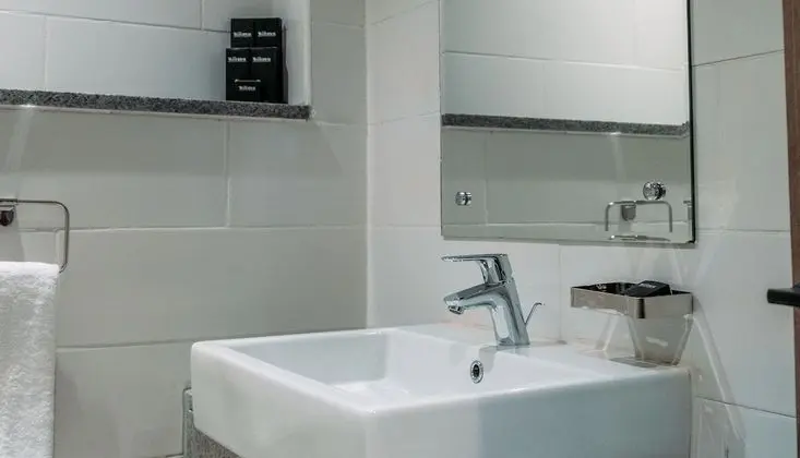 Deluxe Süit, Havuz Manzaralı