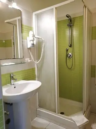 Dört Kişilik Oda, 1 Yatak Odası, Ek Bina