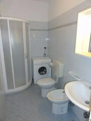 Apart Daire, 2 Yatak Odası (Via Lira 60 C30016)