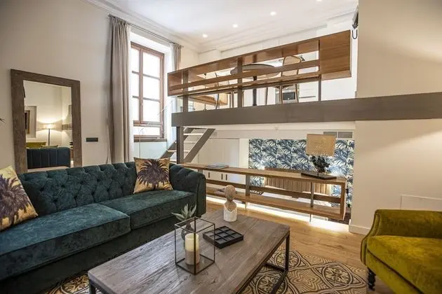 Premium Deluxe Suite