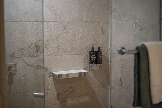 Premium Deluxe Suite