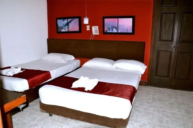 Dört Kişilik Oda, 1 Yatak Odası, Sigara İçilmez