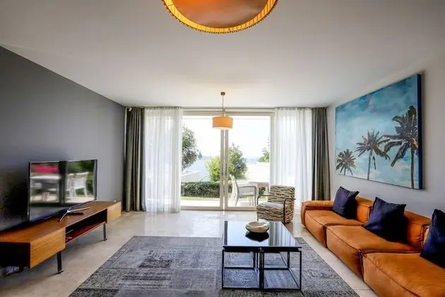 Residence, 4 Yatak Odasi, Deniz Manzarali