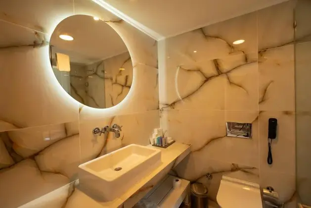 Comfort Custom Bahçe Manzaralı Oda