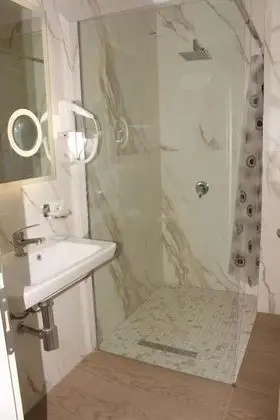 Deluxe Üç Kişilik Oda, Jakuzi