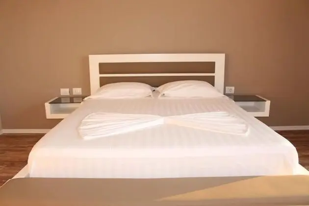 Dört Kişilik Oda, Deniz Manzaralı