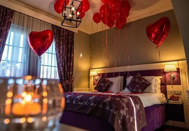 Deluxe Tek Büyük Yataklı Oda