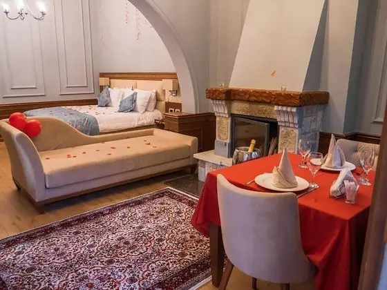 Deluxe Tek Büyük Yataklı Oda