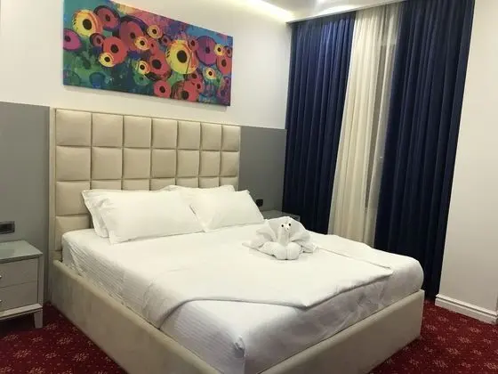 Standard Tek Büyük Yataklı Oda