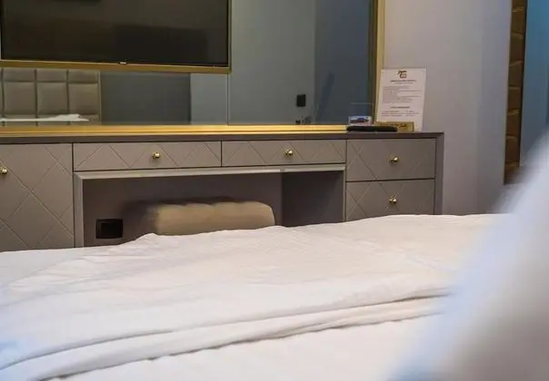 Tek Büyük Yataklı Oda, Balkon