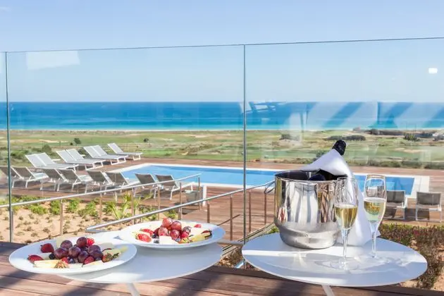 Suit Sea View