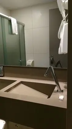 Quarto Triplo Standard -  3 Camas de Solteiro Ou 1 Cama de Casal e 1 Cama de Solteiro