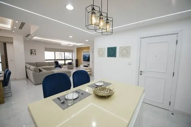 PalmBay @ JBR 4 Bedroom Sea View Apartment
