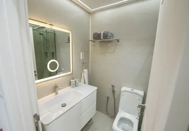 PalmBay @ JBR 4 Bedroom Sea View Apartment