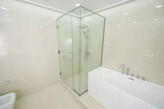 PalmBay @ JBR 4 Bedroom Sea View Apartment