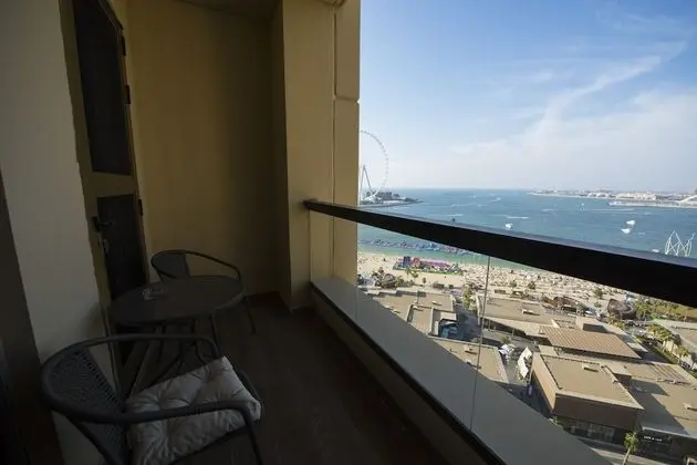 PalmBay @ JBR 4 Bedroom Sea View Apartment