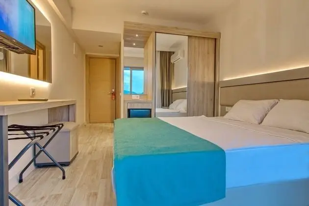https://imagessl.etstur.com/files/images/hotelImages/TR/98177/l/Palmea-Hotel-Oda-255759.jpg