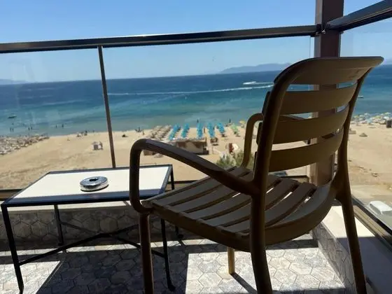 Ranzalı Aile Odası, Deniz Manzaralı