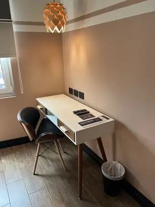 Classic Tek Büyük Yataklı Oda