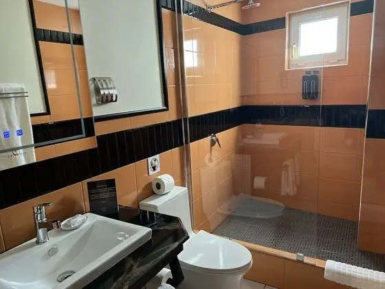 Classic Tek Büyük Yataklı Oda