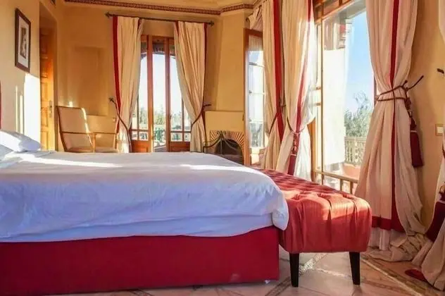 Grand Villa, Sigara İçilmez
