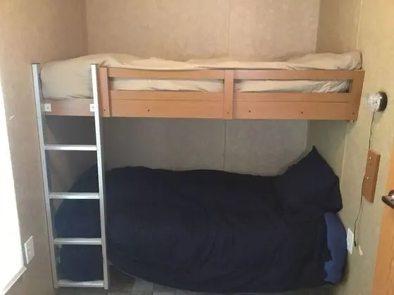 Deluxe Karavan, Birden Çok Yatak
