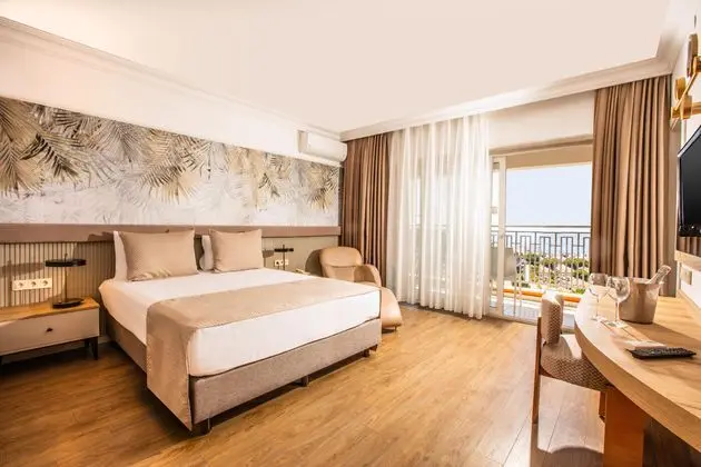 https://images.etstur.com/imgproxy/resize/2560x1440/files/images/hotelImages/etsrooms/912/Palmin_Hotel_20250909123112_3.jpg