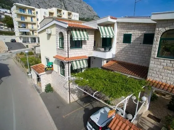 Apart Daire (Palmina - comfort apartment - A3 lila)