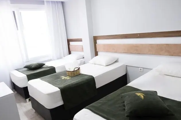 Standart Oda, Bahçe Manzaralı, Balkonlu