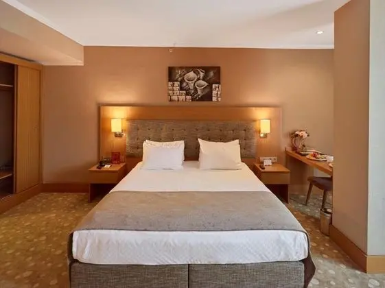 Standart Oda, Şehir Manzaralı