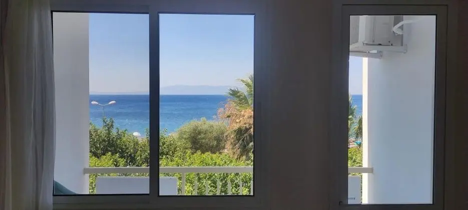 Standart Üç Kişilik Oda, Deniz Manzaralı, Balkonlu