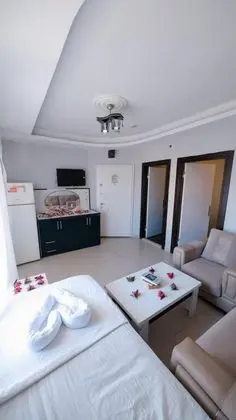 Aile Suiti, Deniz ve Şehir Manzaralı, Balkonlu
