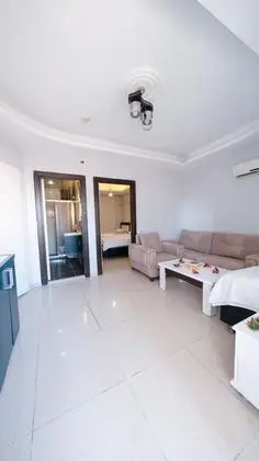 Aile Suiti, Deniz ve Şehir Manzaralı, Balkonlu